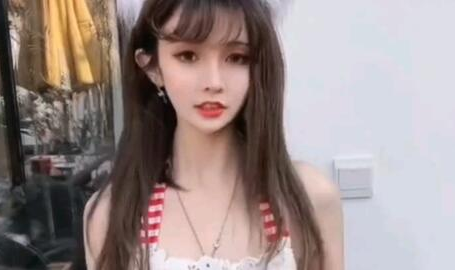 抖音金发小姐姐,魅力四溢的时尚达人风采展示”